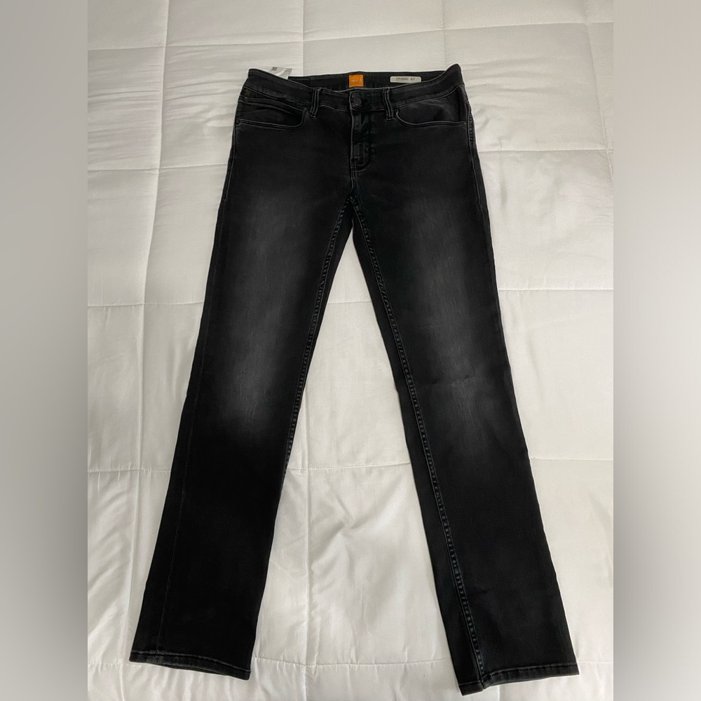 Hugo boss jeans slim fit size 33x32